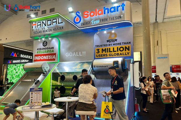 Booth Solahart di IBT Tampilkan Inovasi Terbaru melalui solar water heater modern dan solusi air hangat